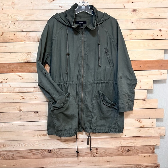 Forever 21 Army Green Hoodie Zipped Up front long sleeve Jacket size S - Picture 1 of 11